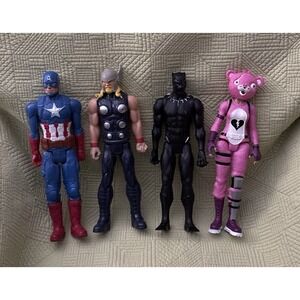 Lot Of 4 Action Figures 12" - 3 Marvels & Fortnight Imagination Play (no Screen)